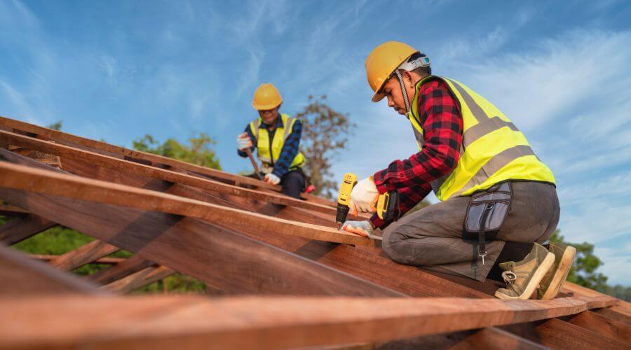Professional gutter cleaning in Leeton, MO